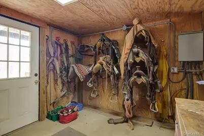 210 Weeks Avenue, Manorville, NY 11949 - Photo 30