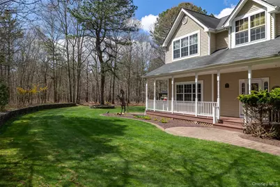 210 Weeks Avenue, Manorville, NY 11949 - Photo 2