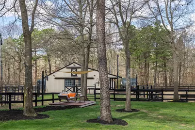 210 Weeks Avenue, Manorville, NY 11949 - Photo 4