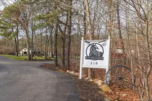 210 Weeks Ave, Manorville, NY 11949 - Photo 44