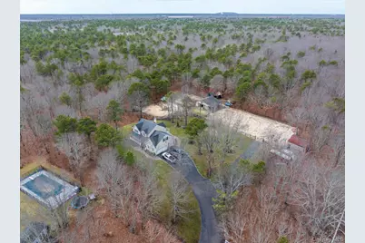 210 Weeks Avenue, Manorville, NY 11949 - Photo 4