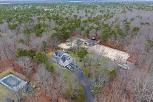 210 Weeks Ave, Manorville, NY 11949 - Photo 4