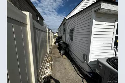 24116 148th Road, Rosedale, NY 11422 - Photo 12