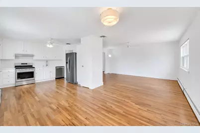 10 Sutton Place, Ronkonkoma, NY 11779 - Photo 26
