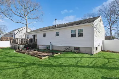19 Flintlock Drive, Shirley, NY 11967 - Photo 6
