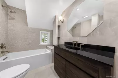 4725 Independence Avenue, Bronx, NY 10471 - Photo 14