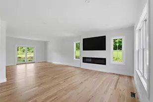 240 Mahopac Ave, Yorktown Heights, NY 10598 - Photo 10
