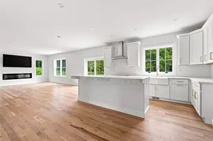240 Mahopac Ave, Somers, NY 10598 - Photo 8
