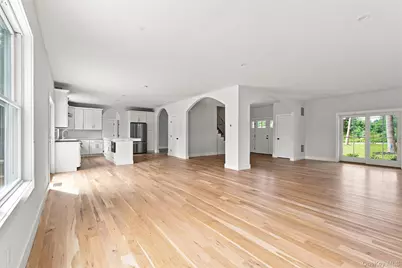 240 Mahopac Avenue, Somers, NY 10598 - Photo 12