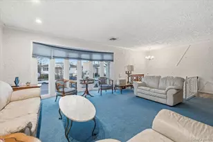 600 Hungry Harbor Rd, Woodmere, NY 11581 - Photo 6