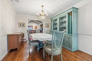 600 Hungry Harbor Rd, Woodmere, NY 11581 - Photo 8