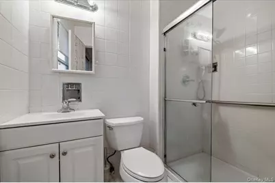 600 Hungry Harbor Road, Woodmere, NY 11581 - Photo 16