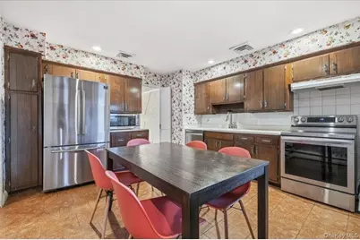 600 Hungry Harbor Road, Woodmere, NY 11581 - Photo 10