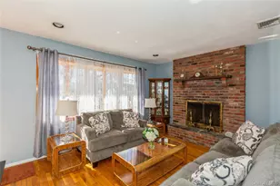 3 Grand Haven Dr, Commack, NY 11725 - Photo 6