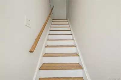 260-55 Union Turnpike #B, Glen Oaks, NY 11004 - Photo 24