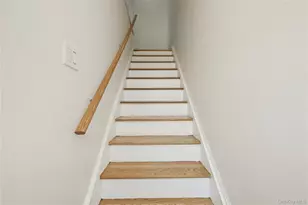 260-55 Union Tpke, Glen Oaks, NY 11004 - Photo 24