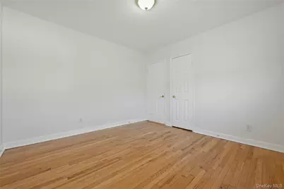 260-55 Union Turnpike #B, Glen Oaks, NY 11004 - Photo 14