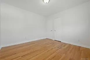 260-55 Union Tpke, Glen Oaks, NY 11004 - Photo 14