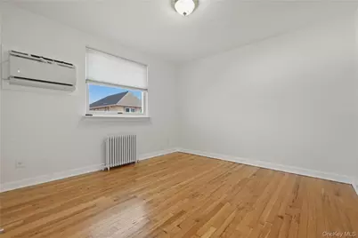 260-55 Union Turnpike #B, Glen Oaks, NY 11004 - Photo 12