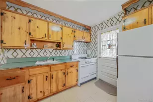 81 Landau Ave, Elmont, NY 11003 - Photo 6