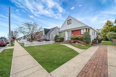 81 Landau Avenue, Elmont, NY 11003 - Photo 20