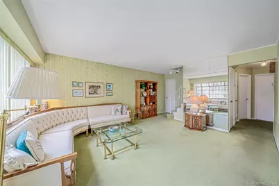 81 Landau Avenue, Elmont, NY 11003 - Photo 2