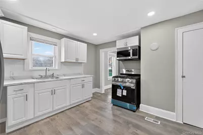 21 Maple Avenue, Port Jefferson, NY 11776 - Photo 24