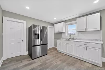 21 Maple Avenue, Port Jefferson, NY 11776 - Photo 22