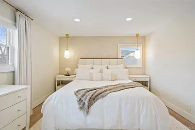 36 Stauber Drive, Plainview, NY 11803 - Photo 14