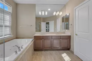 39 Hamlet Woods Dr, Saint James, NY 11780 - Photo 18