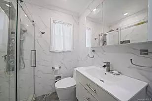 12 Edna Ct, Valley Stream, NY 11580 - Photo 16