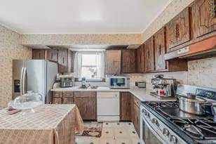 12 Edna Ct, Valley Stream, NY 11580 - Photo 10