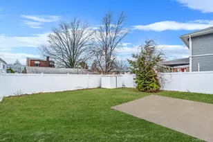 12 Edna Ct, Valley Stream, NY 11580 - Photo 6