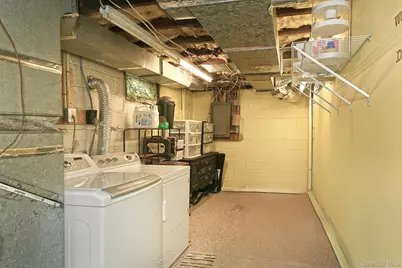 50 S Evergreen Drive, Selden, NY 11784 - Photo 22