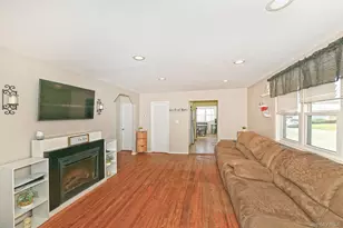 50 S Evergreen Dr, Selden, NY 11784 - Photo 6