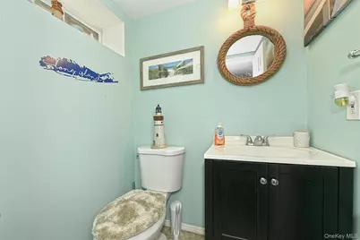 50 S Evergreen Drive, Selden, NY 11784 - Photo 20