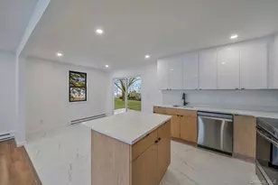 28 Nadel Dr, Riverhead, NY 11901 - Photo 8