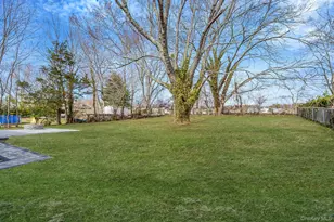 28 Nadel Dr, Riverhead, NY 11901 - Photo 30