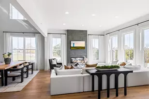 122 Captain Esposito Ln, Pearl River, NY 10965 - Photo 2