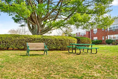 225 N Middletown Road #J, Pearl River, NY 10965 - Photo 36