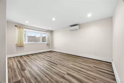 867 Kinsella Street, Bronx, NY 10462 - Photo 26