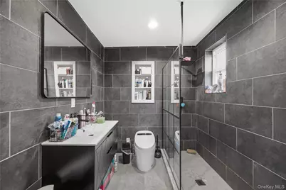 867 Kinsella Street, Bronx, NY 10462 - Photo 34