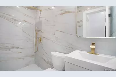 4518 Richardson Avenue, Bronx, NY 10470 - Photo 14