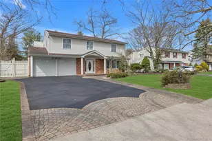 154 Alexander Ave, Nesconset, NY 11767 - Photo 2