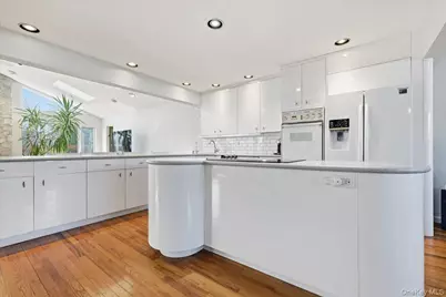 3454 Woodward Street, Oceanside, NY 11572 - Photo 10