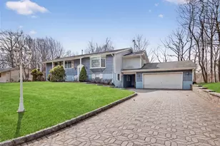 15 Victoria Dr, Airmont, NY 10901 - Photo 2