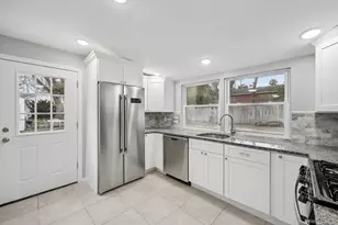 33 E Cherry St, Central Islip, NY 11722 - Photo 12