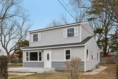 33 E Cherry Street, Central Islip, NY 11722 - Photo 2