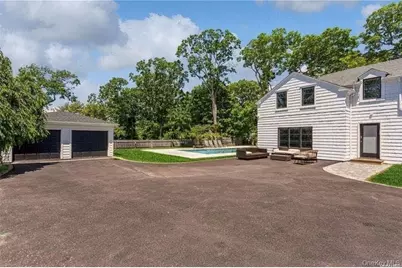 230 Ocean Avenue, Lawrence, NY 11559 - Photo 2