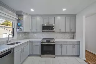 125 Lower Sheep Pasture Rd, East Setauket, NY 11733 - Photo 4